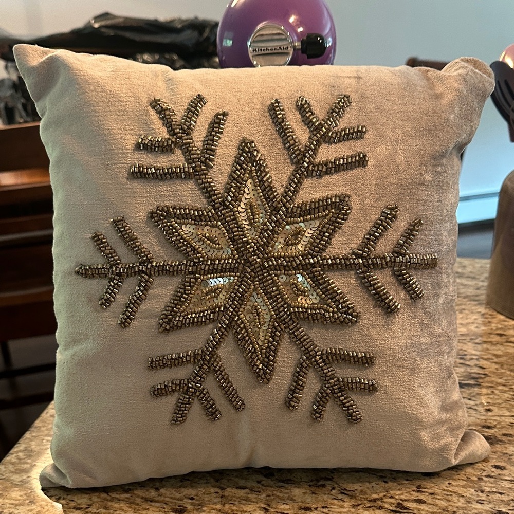 Snowflake Pillow